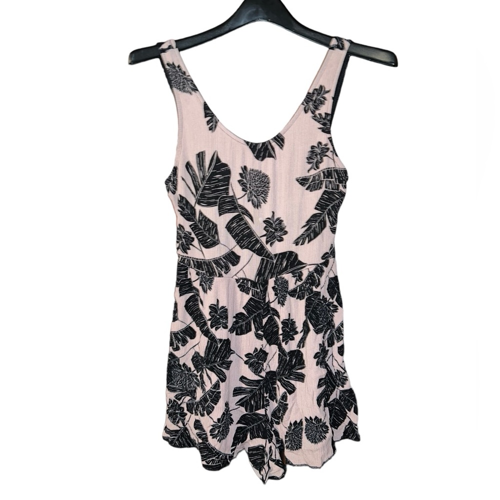 Charlotte Russe Tropical Pink Romper Medium
